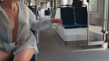 Amateur Flashing Tits